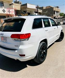 جیپ گراند شیرۆکی